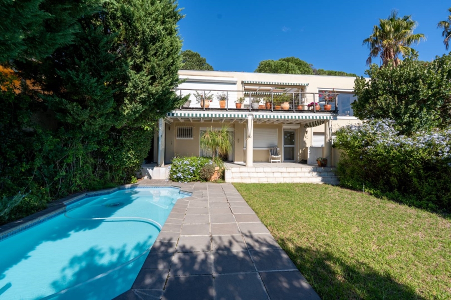 4 Bedroom Property for Sale in Camps Bay Western Cape